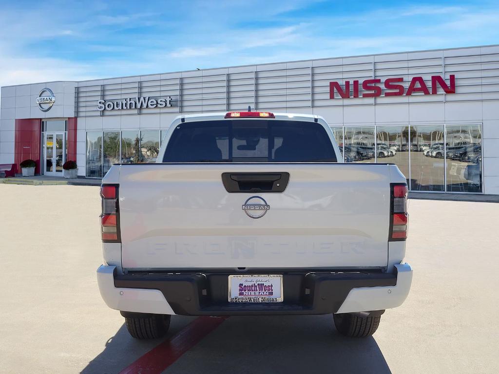 new 2025 Nissan Frontier car, priced at $32,180