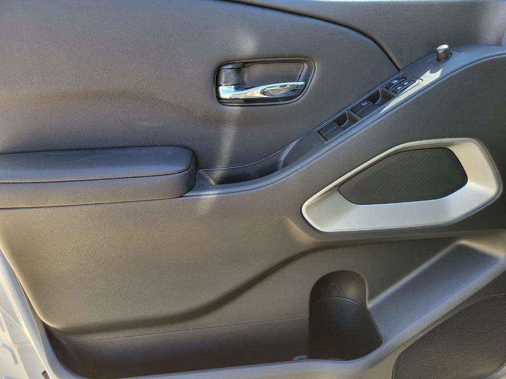 new 2025 Nissan Frontier car, priced at $32,180