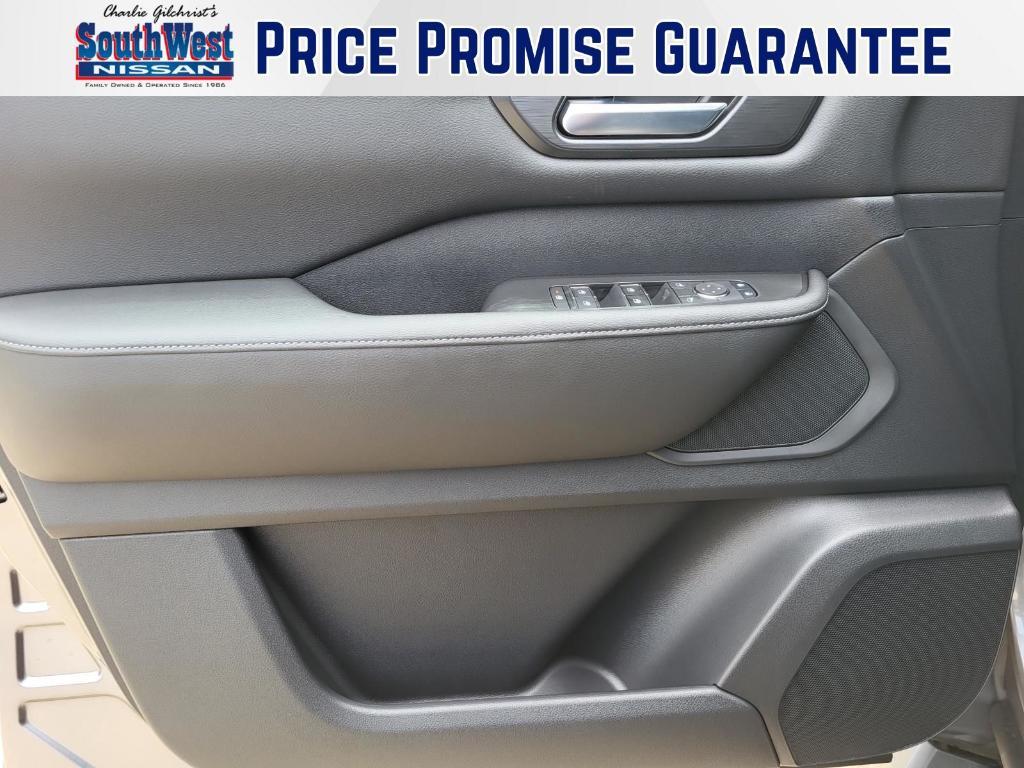 new 2025 Nissan Armada car, priced at $59,654