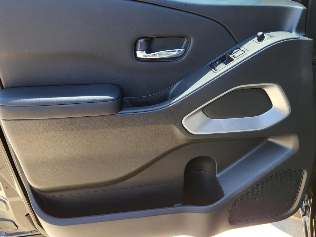 new 2025 Nissan Frontier car, priced at $29,541