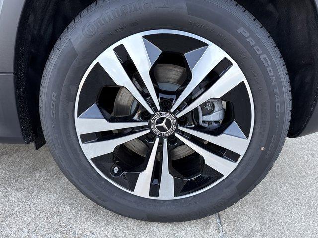 new 2026 Mercedes-Benz GLB 250 car, priced at $51,044