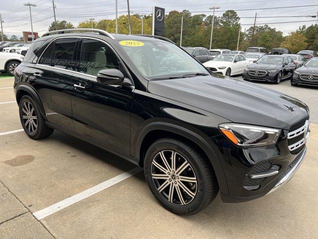 new 2025 Mercedes-Benz GLE 350 car, priced at $68,914