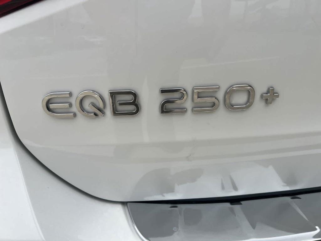 new 2024 Mercedes-Benz EQB 250 car, priced at $57,824