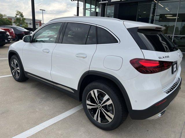 new 2025 Mercedes-Benz GLA 250 car, priced at $46,349