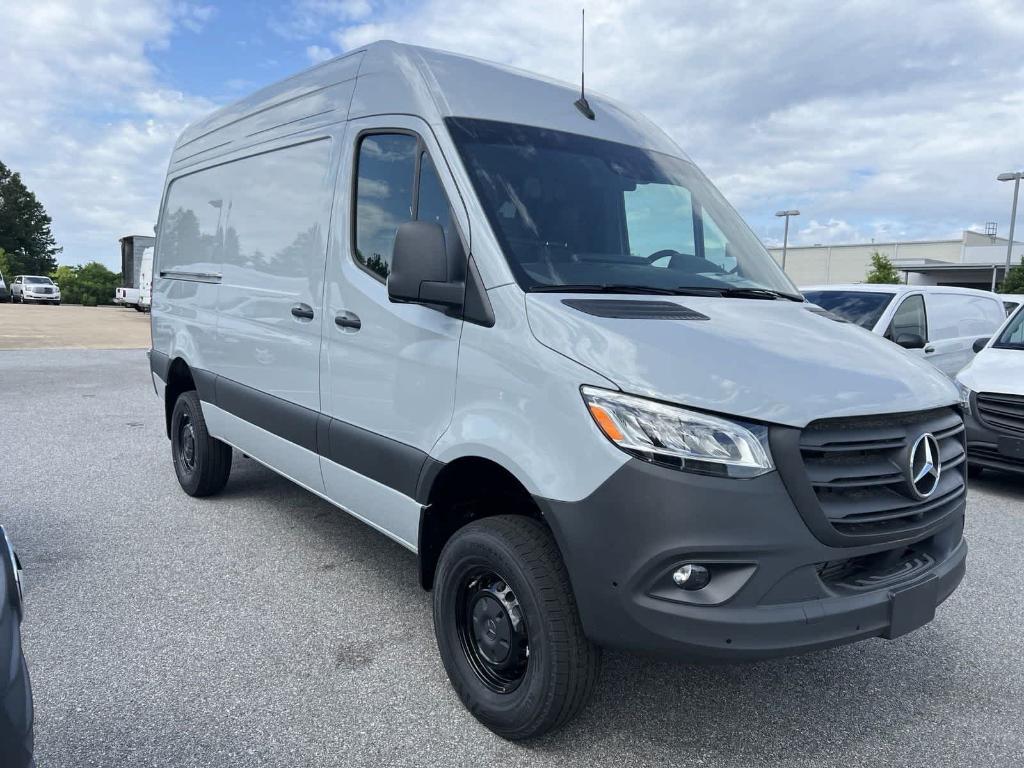 new 2024 Mercedes-Benz Sprinter 2500 car, priced at $76,260