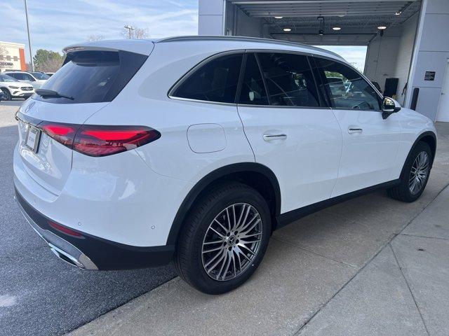 new 2025 Mercedes-Benz GLC 300 car, priced at $53,234