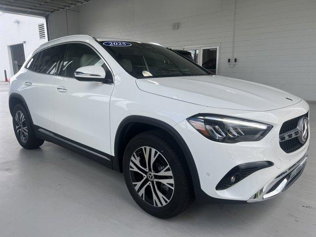 new 2025 Mercedes-Benz GLA 250 car, priced at $46,544