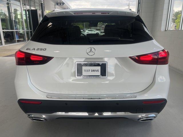 new 2025 Mercedes-Benz GLA 250 car, priced at $46,544