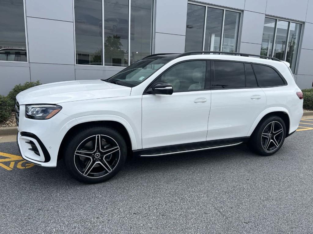 new 2025 Mercedes-Benz GLS 450 car, priced at $98,509