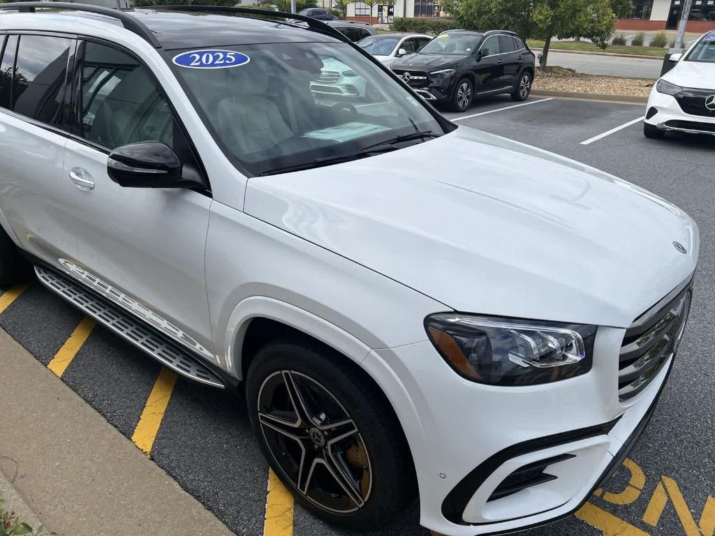 new 2025 Mercedes-Benz GLS 450 car, priced at $98,509