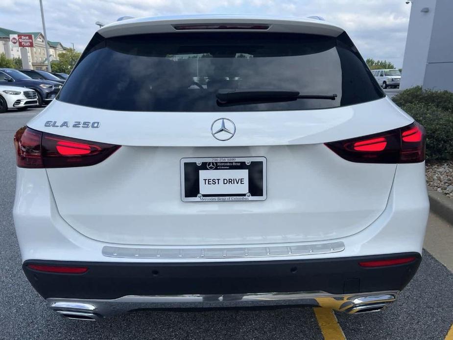 new 2025 Mercedes-Benz GLA 250 car, priced at $46,544