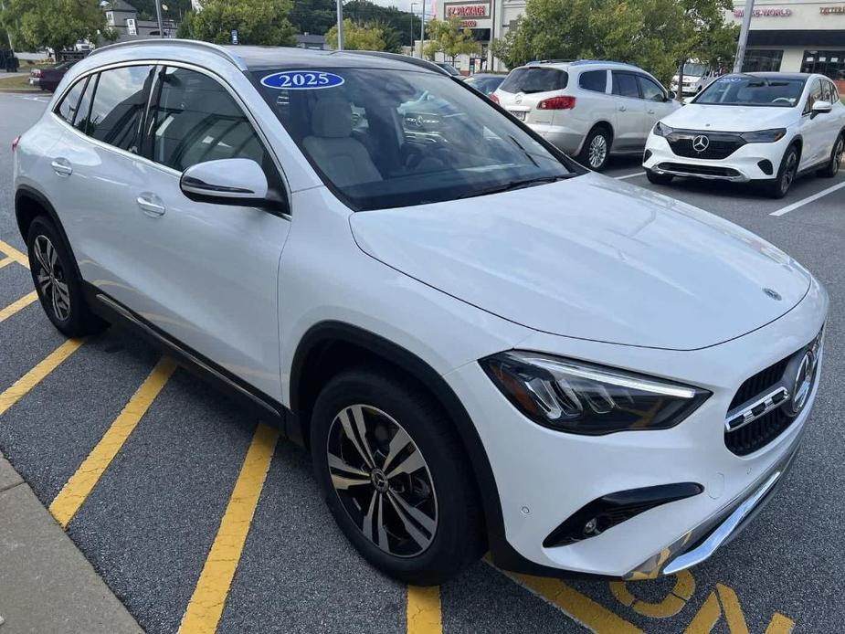 new 2025 Mercedes-Benz GLA 250 car, priced at $46,544