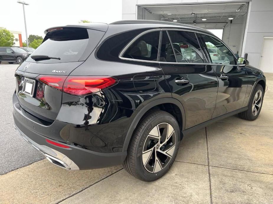 new 2024 Mercedes-Benz GLC 300 car, priced at $54,314