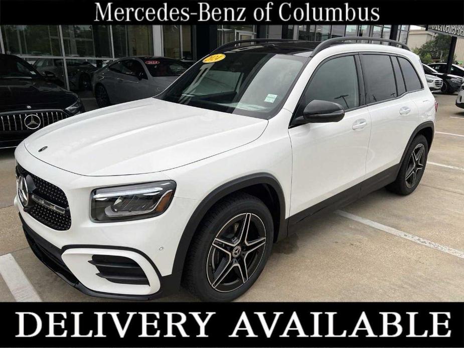 new 2024 Mercedes-Benz GLB 250 car, priced at $53,024