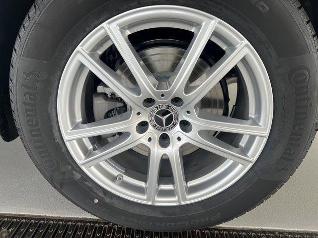 new 2025 Mercedes-Benz GLC 300 car, priced at $53,084