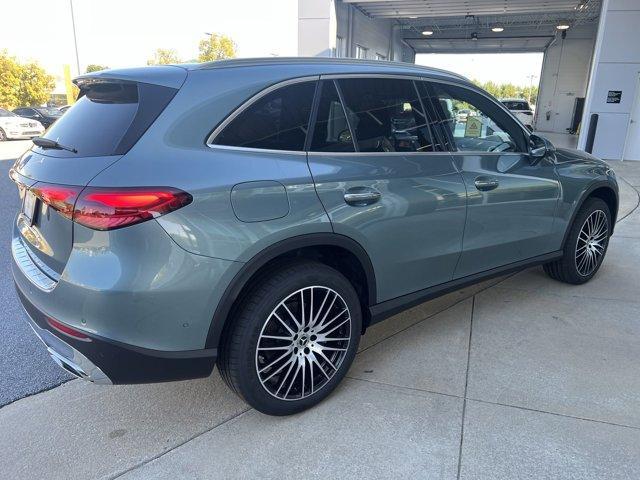 new 2025 Mercedes-Benz GLC 300 car, priced at $60,704