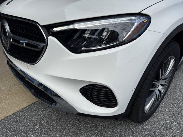 new 2026 Mercedes-Benz GLC 300 car, priced at $60,204