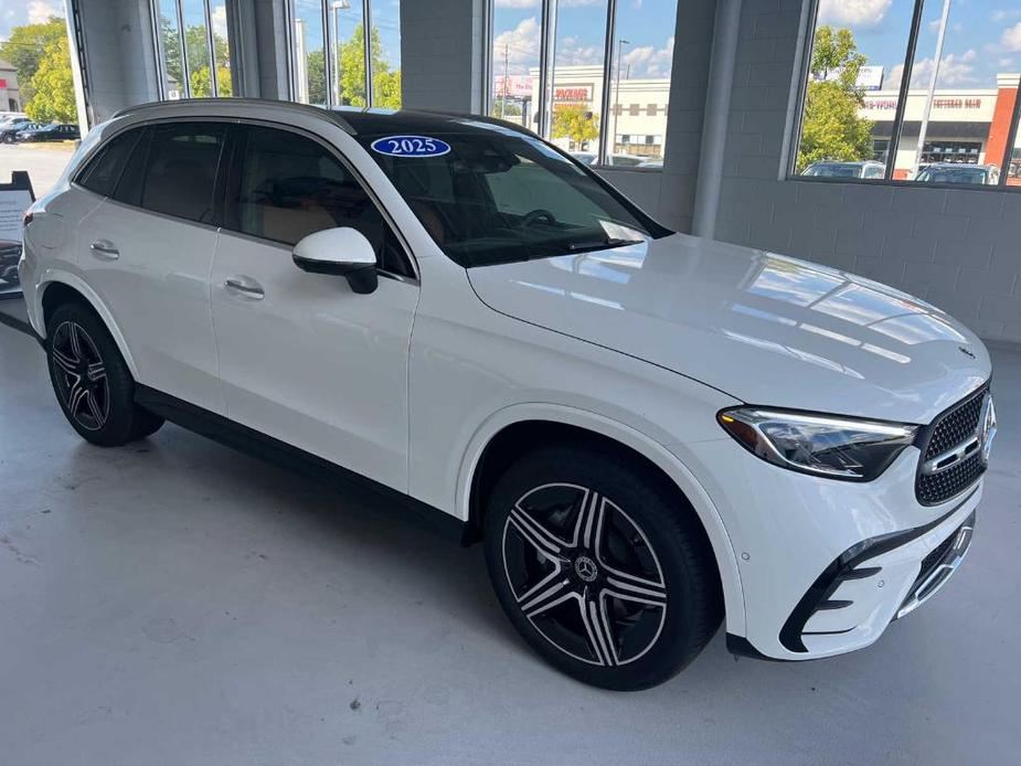 new 2025 Mercedes-Benz GLC 300 car, priced at $60,614