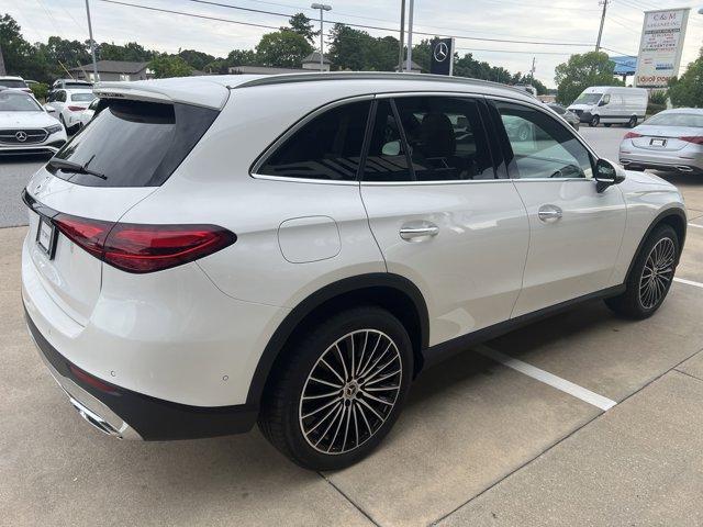 new 2025 Mercedes-Benz GLC 300 car, priced at $55,234