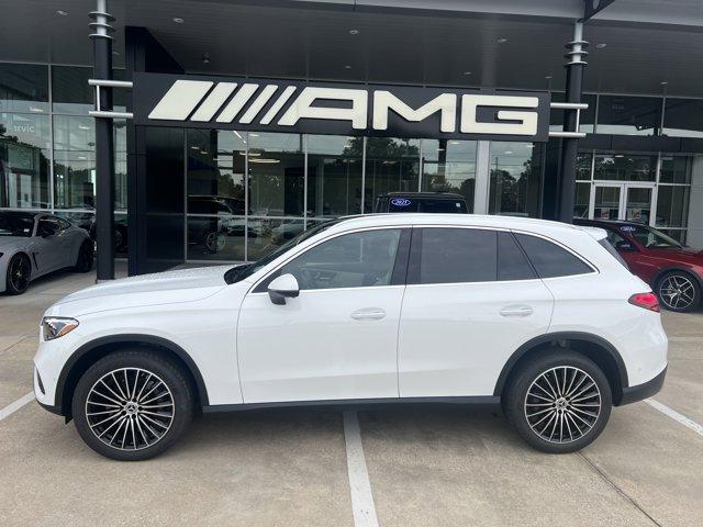 new 2025 Mercedes-Benz GLC 300 car, priced at $55,234