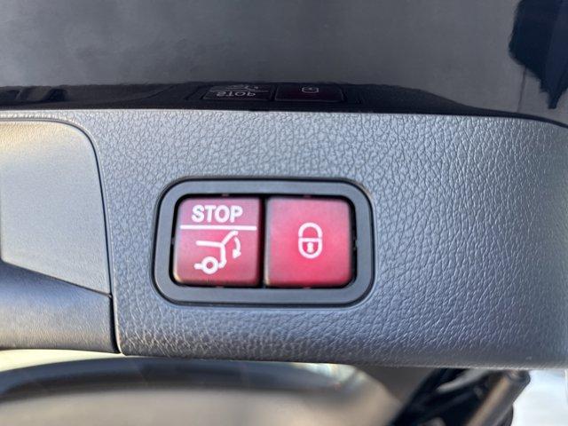used 2021 Mercedes-Benz GLB 250 car, priced at $29,390