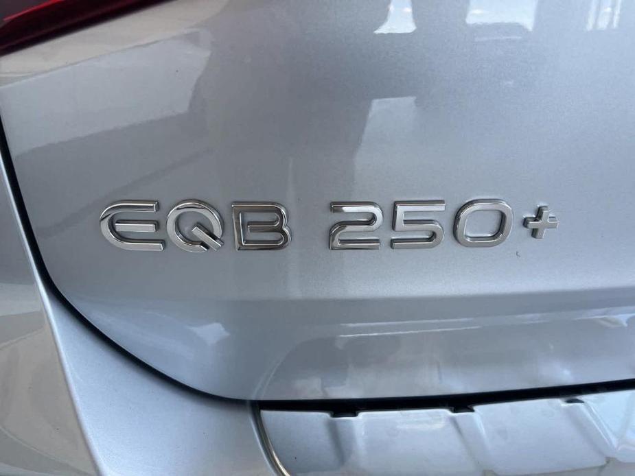 new 2024 Mercedes-Benz EQB 250 car, priced at $58,574