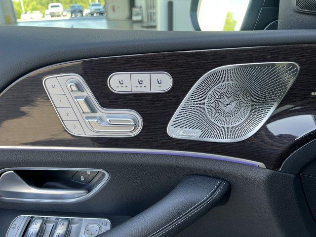 new 2025 Mercedes-Benz GLS 450 car, priced at $92,974