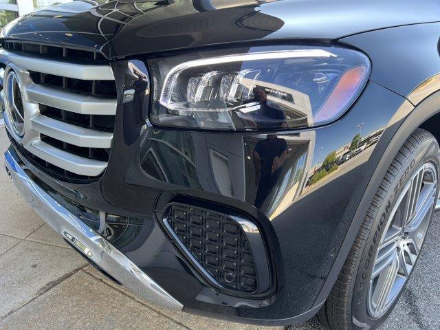 new 2025 Mercedes-Benz GLS 450 car, priced at $92,974