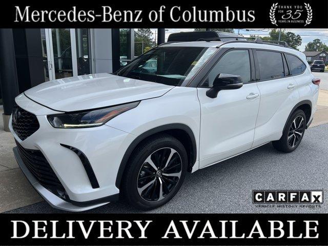 used 2021 Toyota Highlander car, priced at $32,690