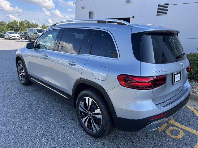 new 2025 Mercedes-Benz GLB 250 car, priced at $54,219