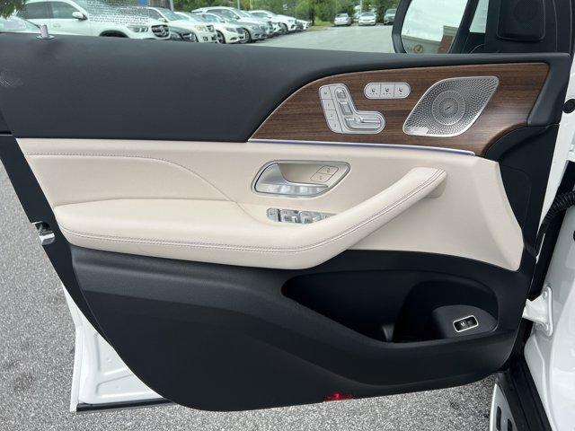 new 2025 Mercedes-Benz GLS 450 car, priced at $92,499