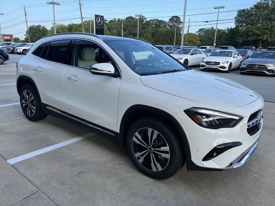 new 2025 Mercedes-Benz GLA 250 car, priced at $46,349