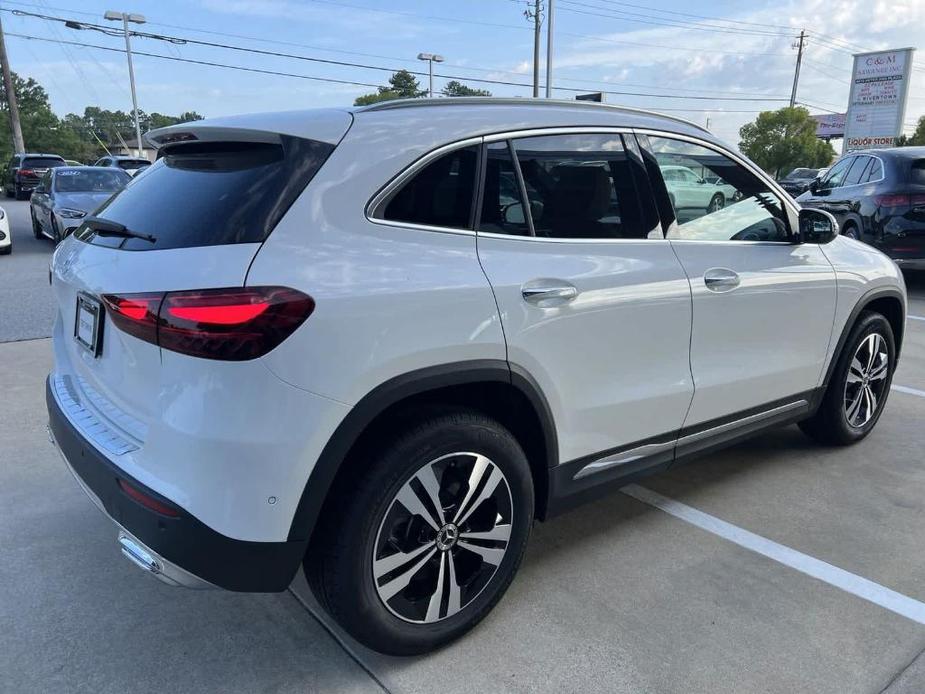 new 2025 Mercedes-Benz GLA 250 car, priced at $46,349