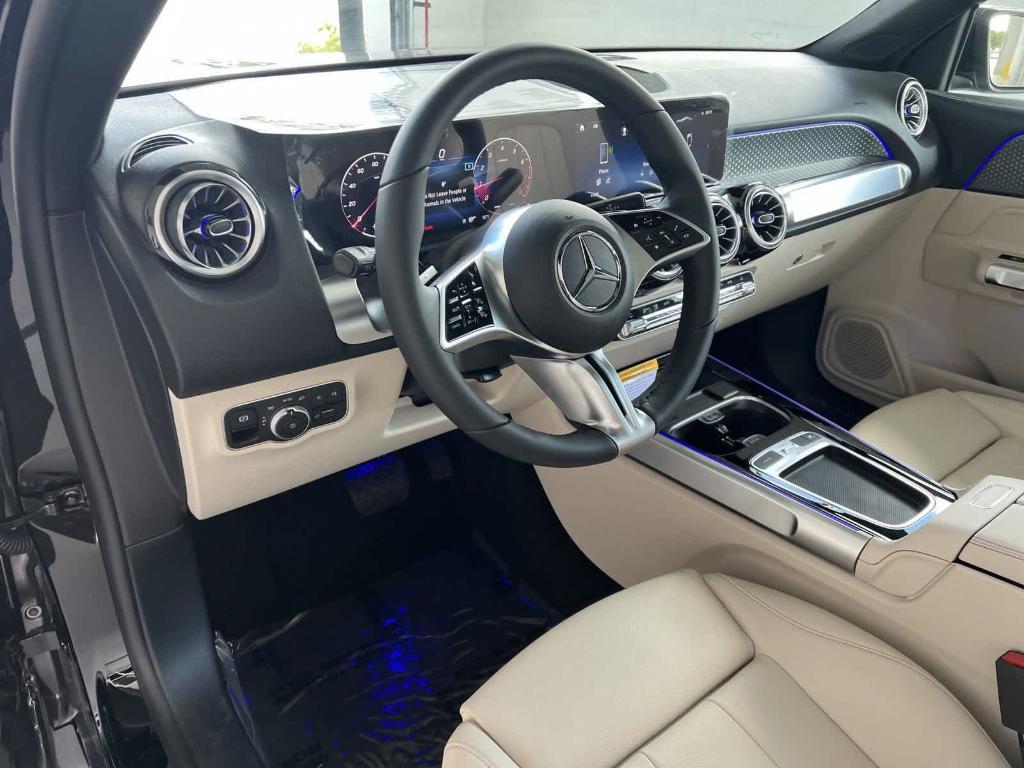 new 2025 Mercedes-Benz GLB 250 car, priced at $49,149