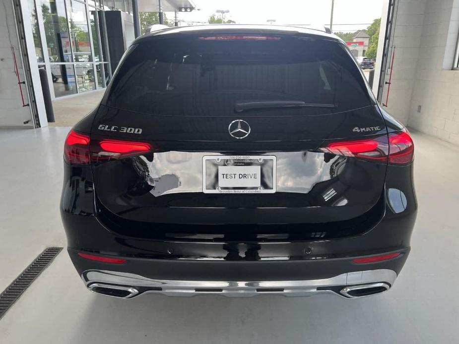 new 2024 Mercedes-Benz GLC 300 car, priced at $53,944