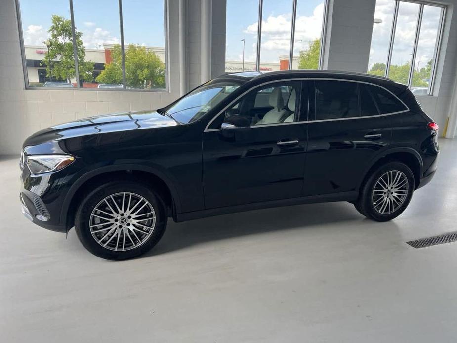 new 2024 Mercedes-Benz GLC 300 car, priced at $53,944