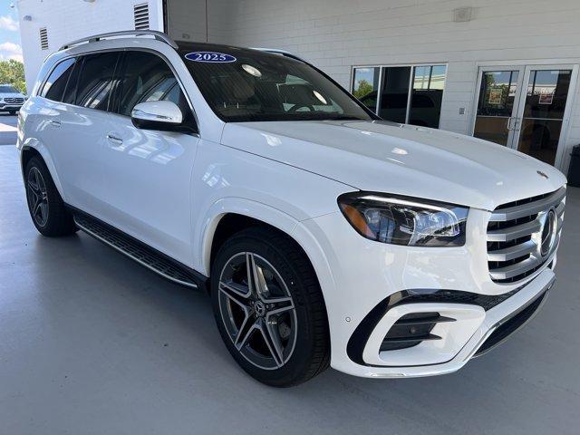 new 2025 Mercedes-Benz GLS 450 car, priced at $100,689