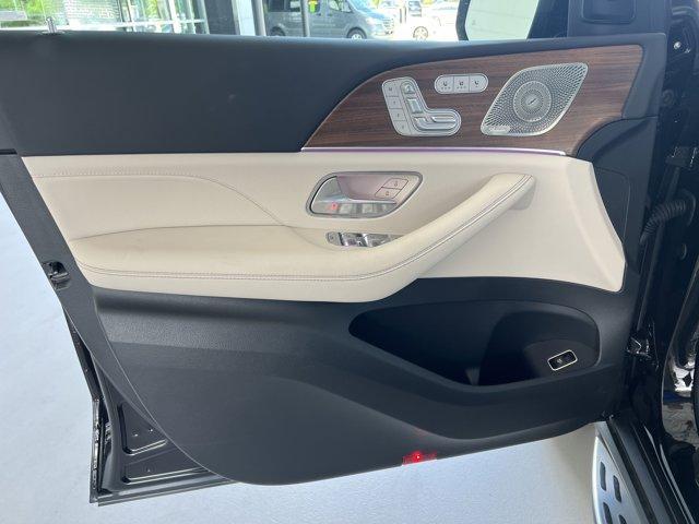 new 2025 Mercedes-Benz GLS 450 car, priced at $97,284