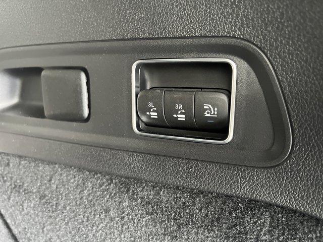 new 2025 Mercedes-Benz GLS 450 car, priced at $97,284