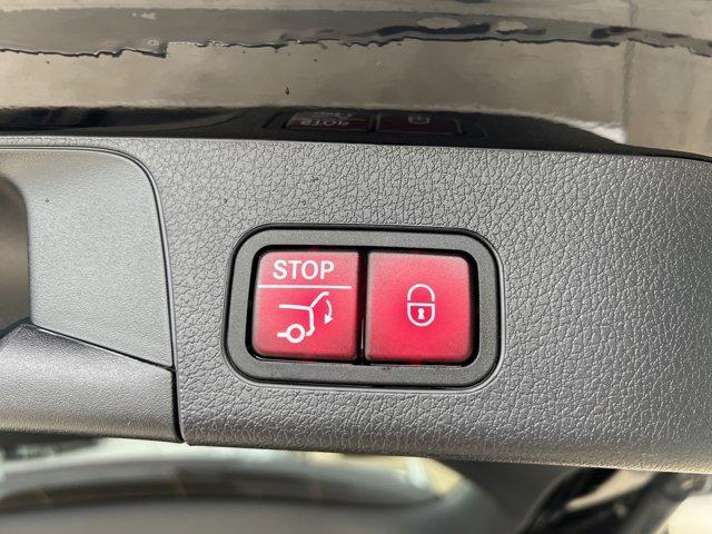 used 2022 Mercedes-Benz GLB 250 car, priced at $30,690