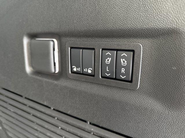 used 2025 GMC Yukon XL car, priced at $70,690