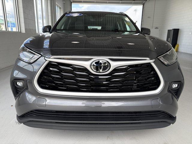 used 2023 Toyota Highlander car, priced at $39,690