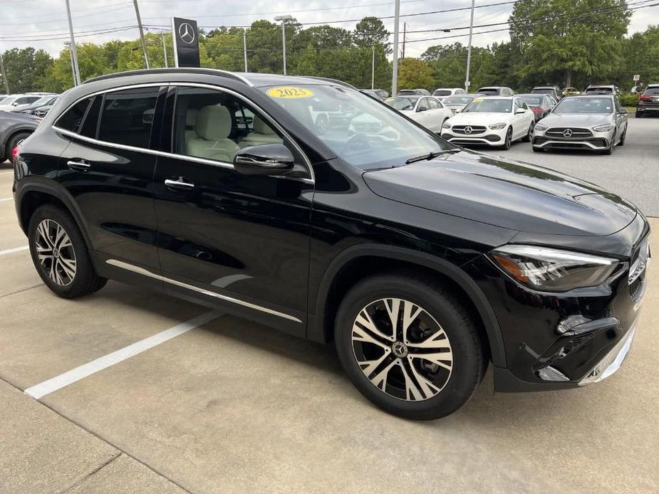 new 2025 Mercedes-Benz GLA 250 car, priced at $46,349