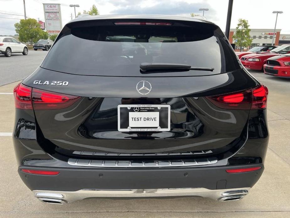 new 2025 Mercedes-Benz GLA 250 car, priced at $46,349