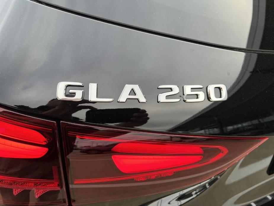 new 2025 Mercedes-Benz GLA 250 car, priced at $46,349