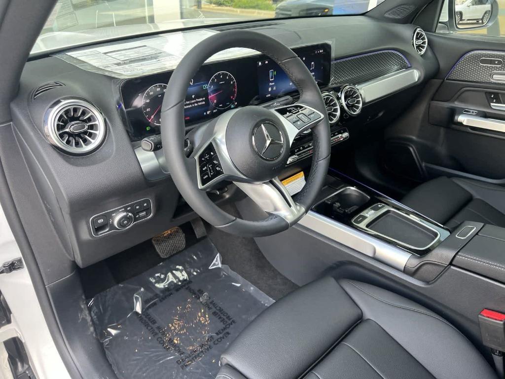 new 2025 Mercedes-Benz GLB 250 car, priced at $49,149