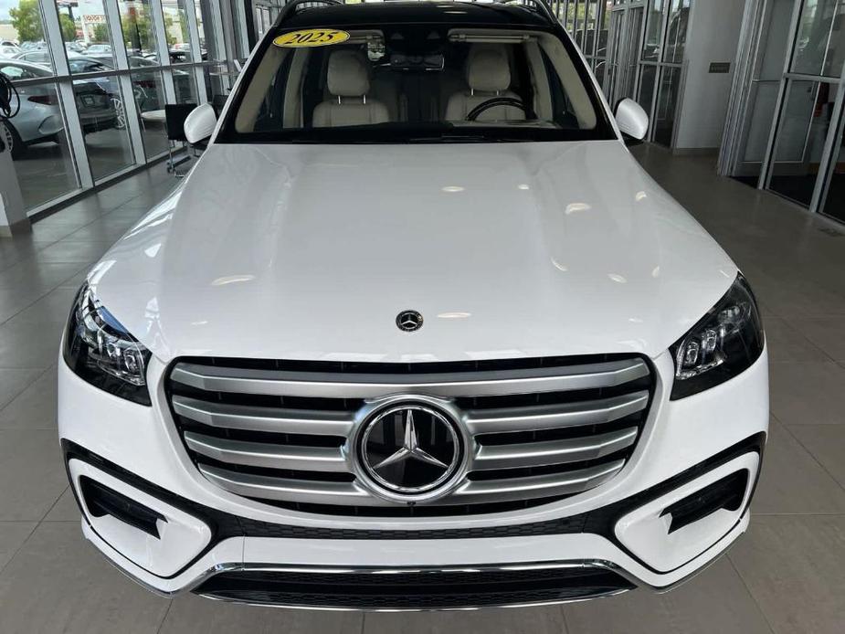 new 2025 Mercedes-Benz GLS 580 car, priced at $128,799