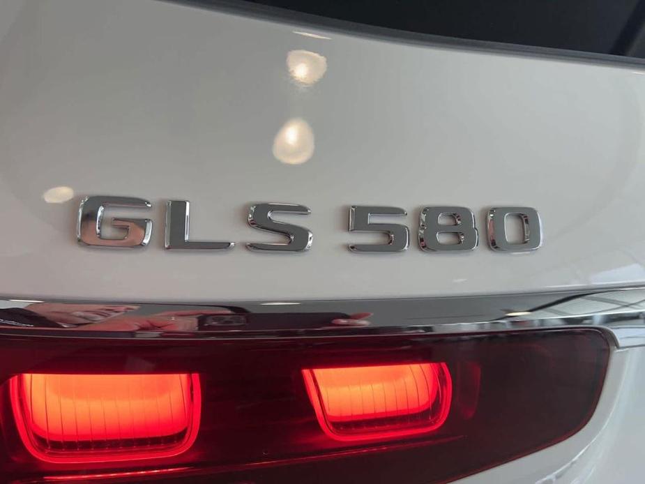 new 2025 Mercedes-Benz GLS 580 car, priced at $128,799