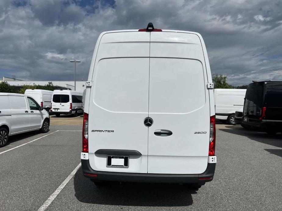 new 2024 Mercedes-Benz Sprinter 2500 car, priced at $57,784