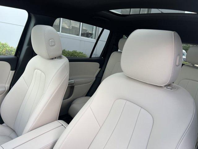 new 2025 Mercedes-Benz GLB 250 car, priced at $51,769